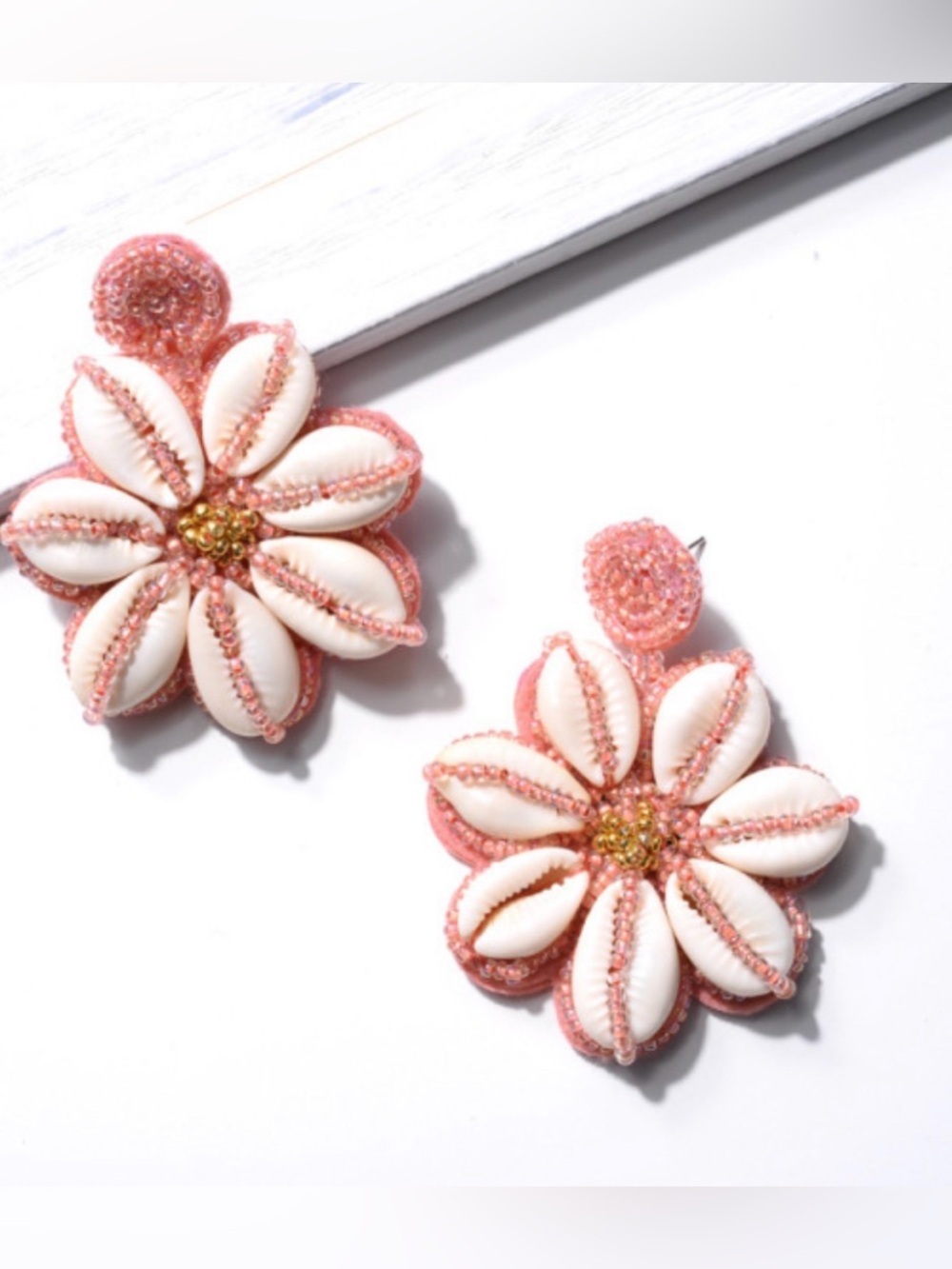 NWT Pink beaded cowrie Shell Flower Statement Earrings - Women Jewelry